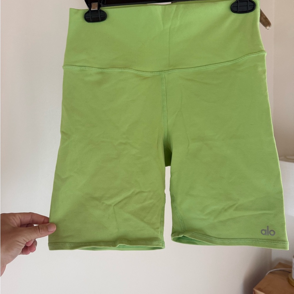 ALO Yoga High-Rise Bike Shorts in Lime Green
